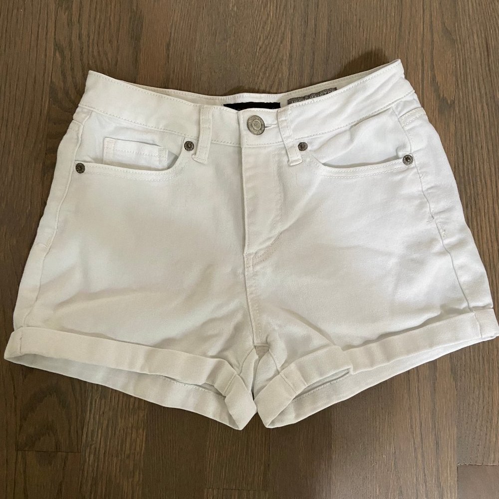 Aeropostale white high waisted midi shorts